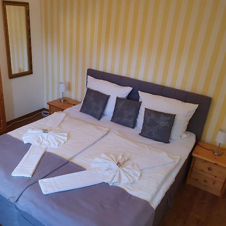 Altstadtcafe Und Pension Havelberg Dış mekan fotoğraf